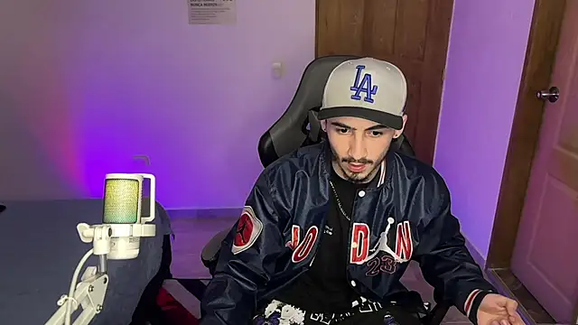 David Brown18 online show from 02/04/25, 04:15