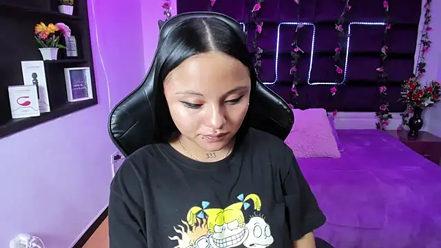 sweelanna   online show from 01/22/25, 09:46