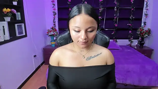 sweelanna   online show from 02/05/25, 08:54