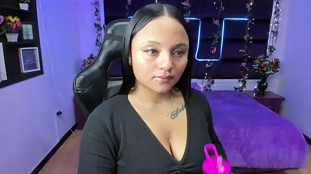 sweelanna   online show from 02/12/25, 06:29