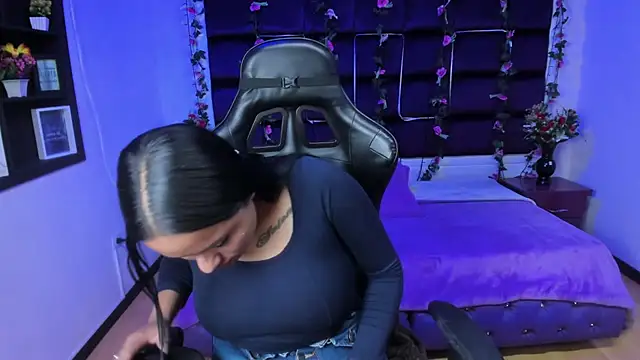 sweelanna   online show from 03/11/25, 07:26