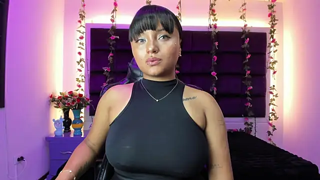 sweelanna   online show from 07/09/26, 12:26