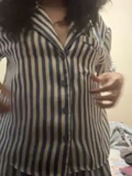 Snapshot of Nicoliee chatting on 05/25/26, 12:38 Nicoliee online show from 05/25/26, 12:38