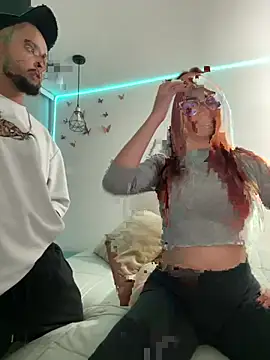 Chloe Johnson  online show from 12/23/24, 03:40