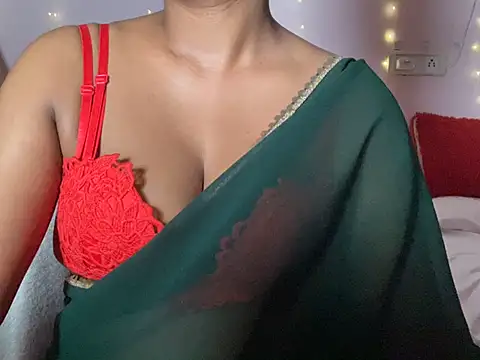 Snapshot of Sexy_trisha__7 chatting on 06/11/26, 12:43 Sexy trisha 7 online show from 06/11/26, 12:43