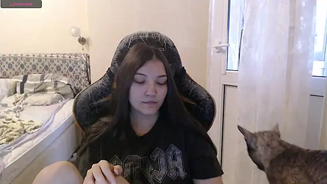 Snapshot of AlisaDevis chatting on 11/08/25, 07:08 AlisaDevis online show from 11/08/25, 07:08