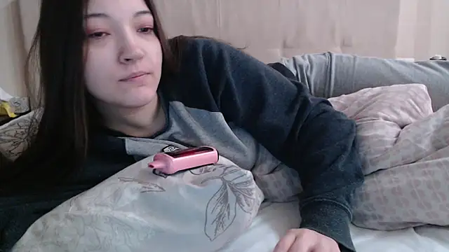 Snapshot of AlisaDevis chatting on 02/22/26, 07:19 AlisaDevis online show from 02/22/26, 07:19