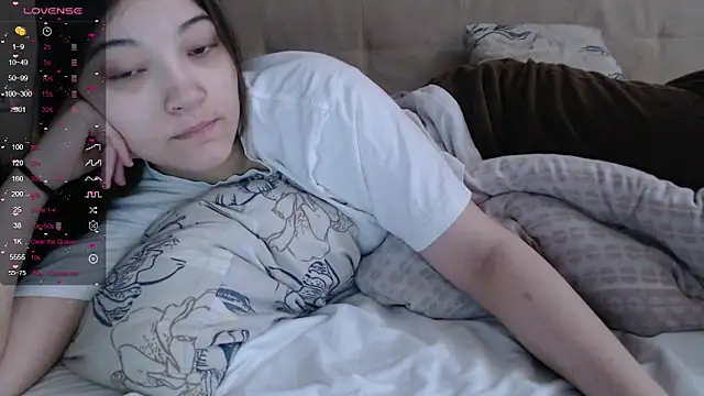 Snapshot of AlisaDevis chatting on 03/01/26, 07:21 AlisaDevis online show from 03/01/26, 07:21