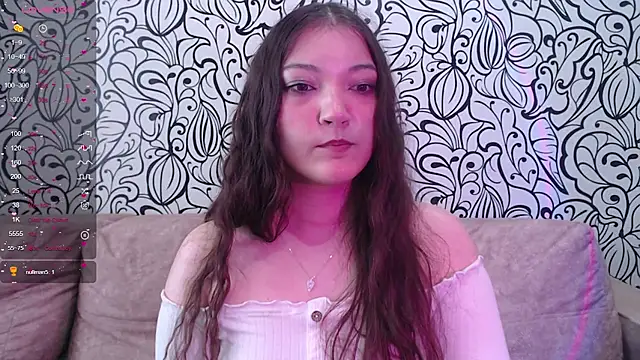 Snapshot of AlisaDevis chatting on 06/27/26, 12:22 AlisaDevis online show from 06/27/26, 12:22