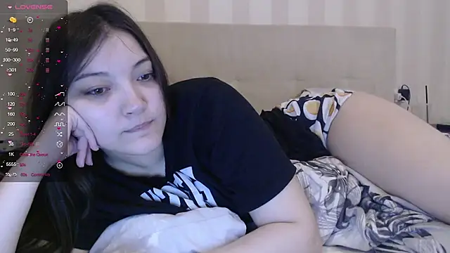 Snapshot of AlisaDevis chatting on 07/12/26, 06:04 AlisaDevis online show from 07/12/26, 06:04