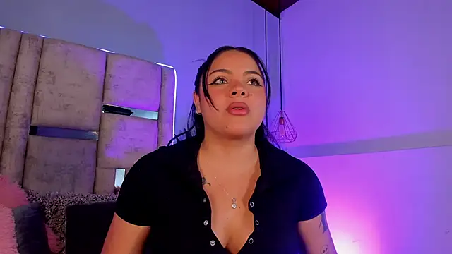 lunamartiinez online show from 01/08/25, 07:45