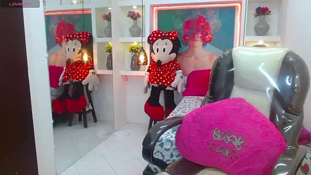 lorenapinto online show from 03/13/25, 07:50