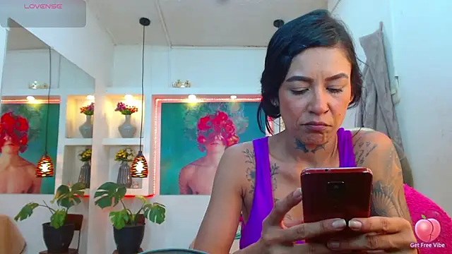 lorenapinto online show from 11/07/25, 04:34