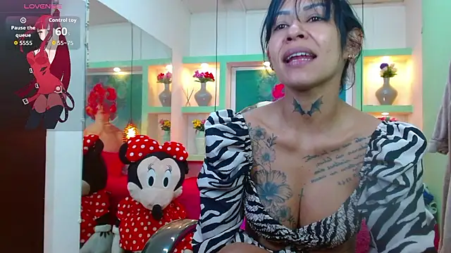 Snapshot of lorenapinto chatting on 03/18/26, 01:53 lorenapinto online show from 03/18/26, 01:53