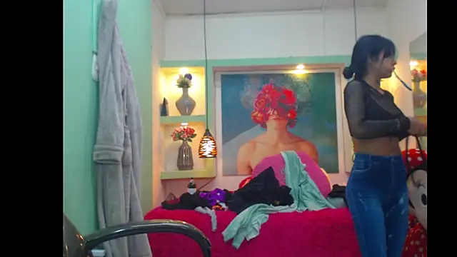 Snapshot of lorenapinto chatting on 04/05/26, 08:28 lorenapinto online show from 04/05/26, 08:28