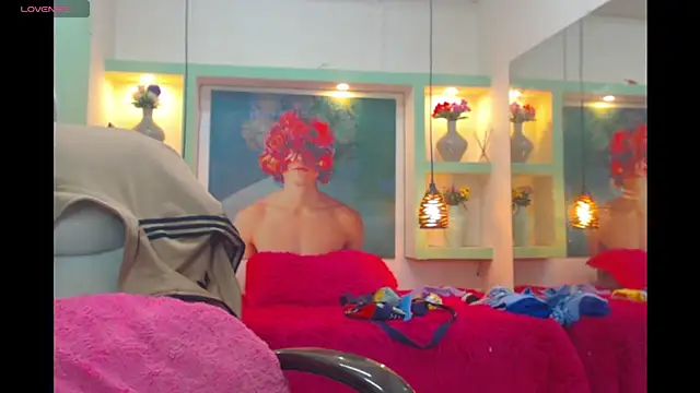 Snapshot of lorenapinto chatting on 04/20/26, 12:41 lorenapinto online show from 04/20/26, 12:41