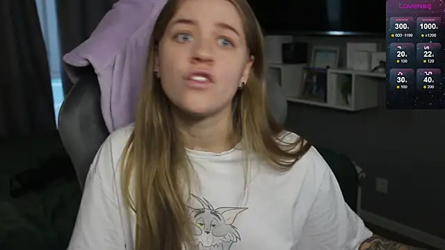 candy maggie online show from 12/12/24, 12:33