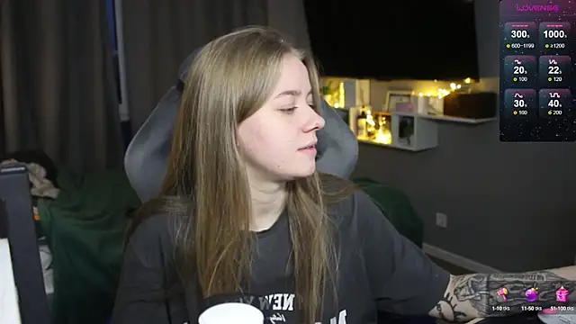 candy maggie online show from 12/17/24, 01:38