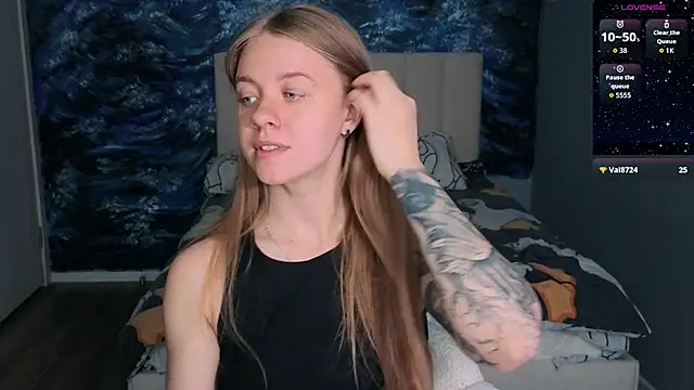 Snapshot of candy_maggie chatting on 06/23/26, 12:25 candy maggie online show from 06/23/26, 12:25