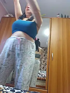 KristenVega online show from 10/11/25, 07:18