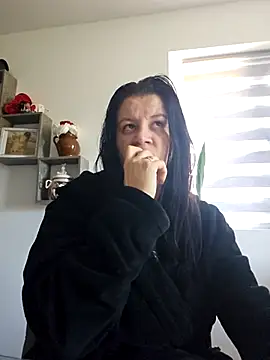 KristenVega online show from 10/20/25, 07:42