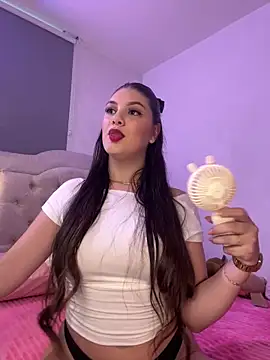 EmilyS   online show from 01/17/25, 10:23