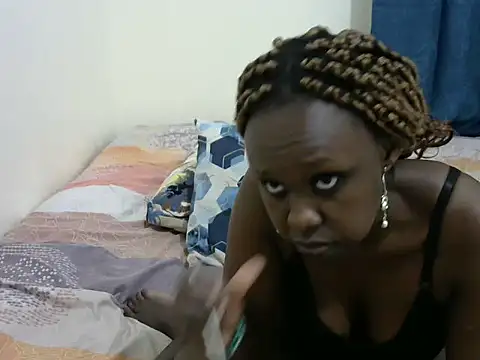 Kariselle- online show from 01/25/25, 03:30