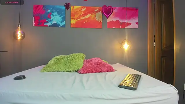 Snapshot of summer_lee_ chatting on 12/14/24, 07:14 summer lee online show from 12/14/24, 07:14