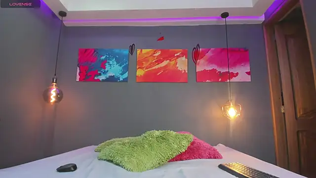 Snapshot of summer_lee_ chatting on 12/14/24, 10:18 summer lee online show from 12/14/24, 10:18