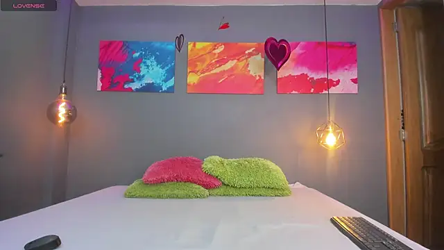 Snapshot of summer_lee_ chatting on 12/19/24, 06:12 summer lee online show from 12/19/24, 06:12