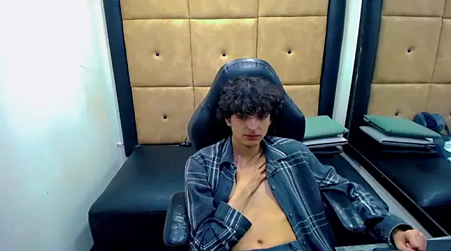 Sr BonnyEthan online show from 12/13/24, 01:33