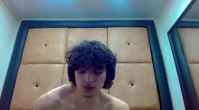 Sr BonnyEthan online show from 12/17/24, 01:38