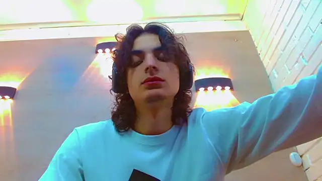 Sr BonnyEthan online show from 11/20/25, 01:33