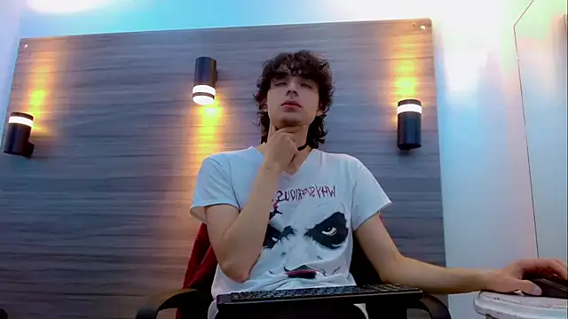 Snapshot of Sr_BonnyEthan chatting on 03/09/26, 12:53 Sr BonnyEthan online show from 03/09/26, 12:53