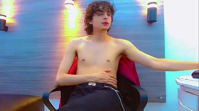 Snapshot of Sr_BonnyEthan chatting on 03/10/26, 12:54 Sr BonnyEthan online show from 03/10/26, 12:54