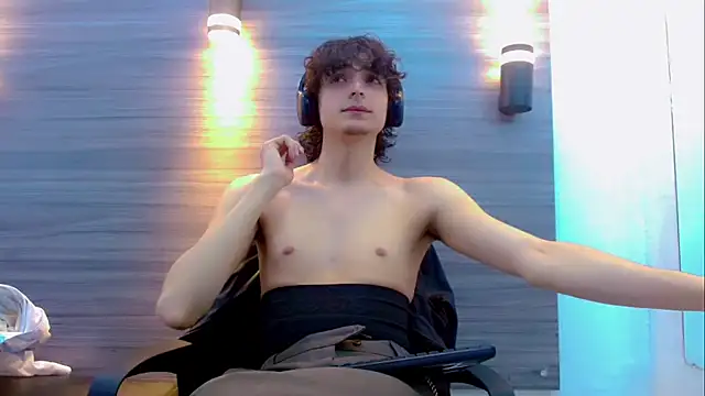 Snapshot of Sr_BonnyEthan chatting on 03/12/26, 12:55 Sr BonnyEthan online show from 03/12/26, 12:55