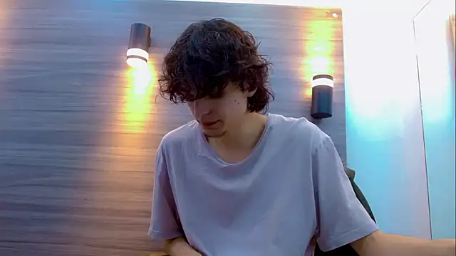 Snapshot of Sr_BonnyEthan chatting on 03/18/26, 12:52 Sr BonnyEthan online show from 03/18/26, 12:52