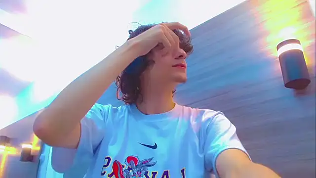 Snapshot of Sr_BonnyEthan chatting on 03/26/26, 12:55 Sr BonnyEthan online show from 03/26/26, 12:55