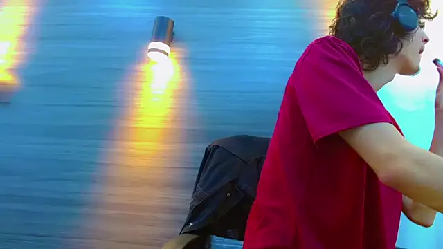 Snapshot of Sr_BonnyEthan chatting on 04/10/26, 01:05 Sr BonnyEthan online show from 04/10/26, 01:05