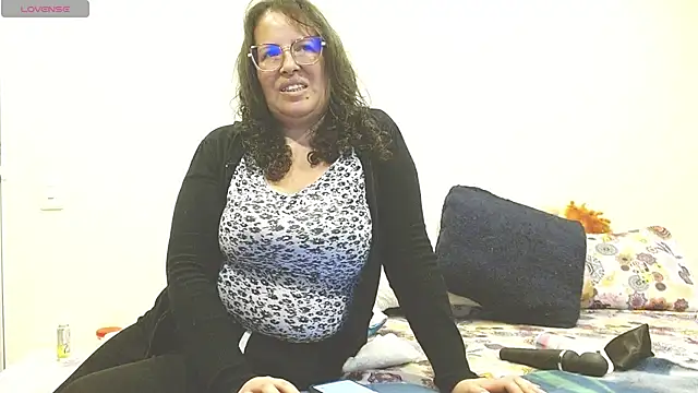 honeyhot paty online show from 03/15/25, 09:49