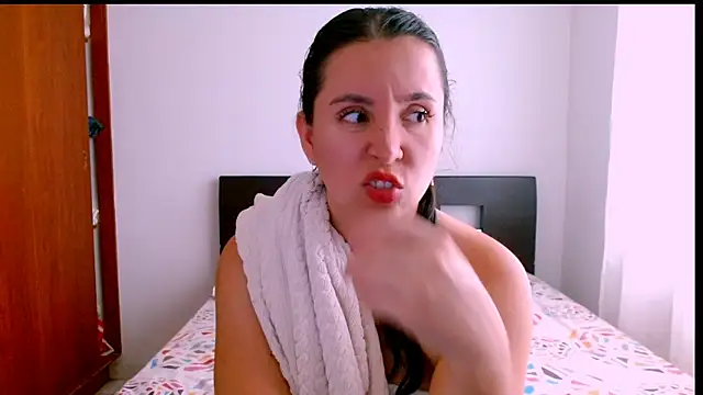 emely sexx20 online show from 01/10/26, 04:42