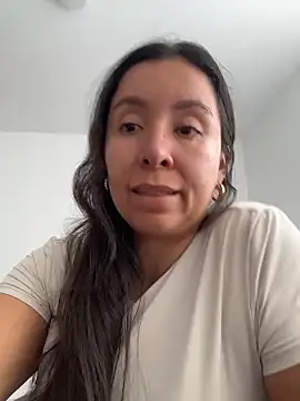 Snapshot of emely_sexx20 chatting on 06/09/26, 02:50 emely sexx20 online show from 06/09/26, 02:50