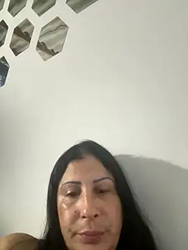 Snapshot of Angelicvill chatting on 10/16/25, 10:27 Angelicvill online show from 10/16/25, 10:27