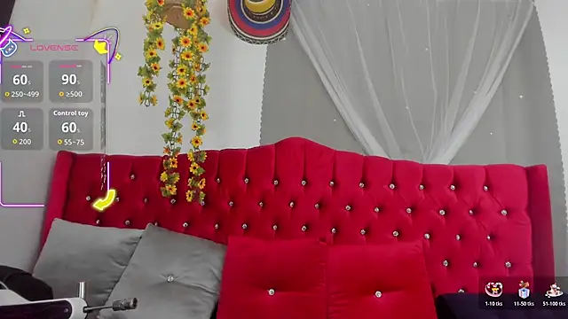 Snapshot of Angelicvill chatting on 10/17/25, 09:17 Angelicvill online show from 10/17/25, 09:17