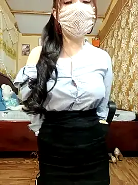 Snapshot of Lanian_99 chatting on 02/18/25, 03:10 Lanian 99 online show from 02/18/25, 03:10