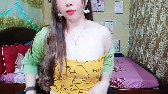 Snapshot of Lanian_99 chatting on 03/08/25, 12:33 Lanian 99 online show from 03/08/25, 12:33