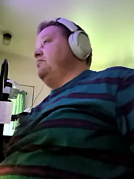 Snapshot of jrsexy83 chatting on 04/02/26, 02:15 jrsexy83 online show from 04/02/26, 02:15