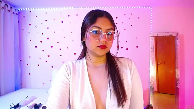 ashlei  online show from 09/30/25, 08:41