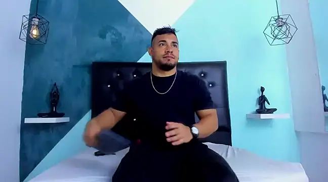 BrianMalonee online show from 12/22/24, 01:11