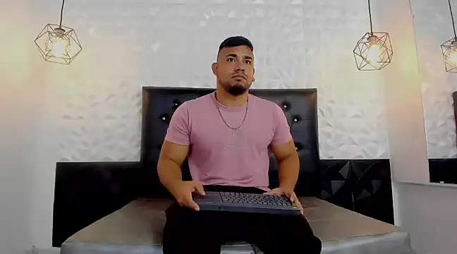 BrianMalonee online show from 02/10/25, 01:55